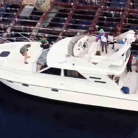 El Yate De Luces * Vigo