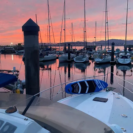 El Yate De Luces * Vigo