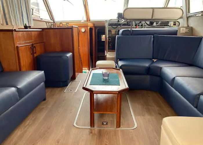 Hotel en barco El Yate De Luces Vigo